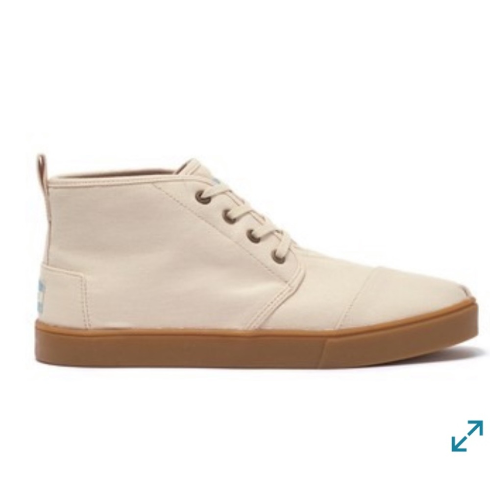 Both  sneakers toms
